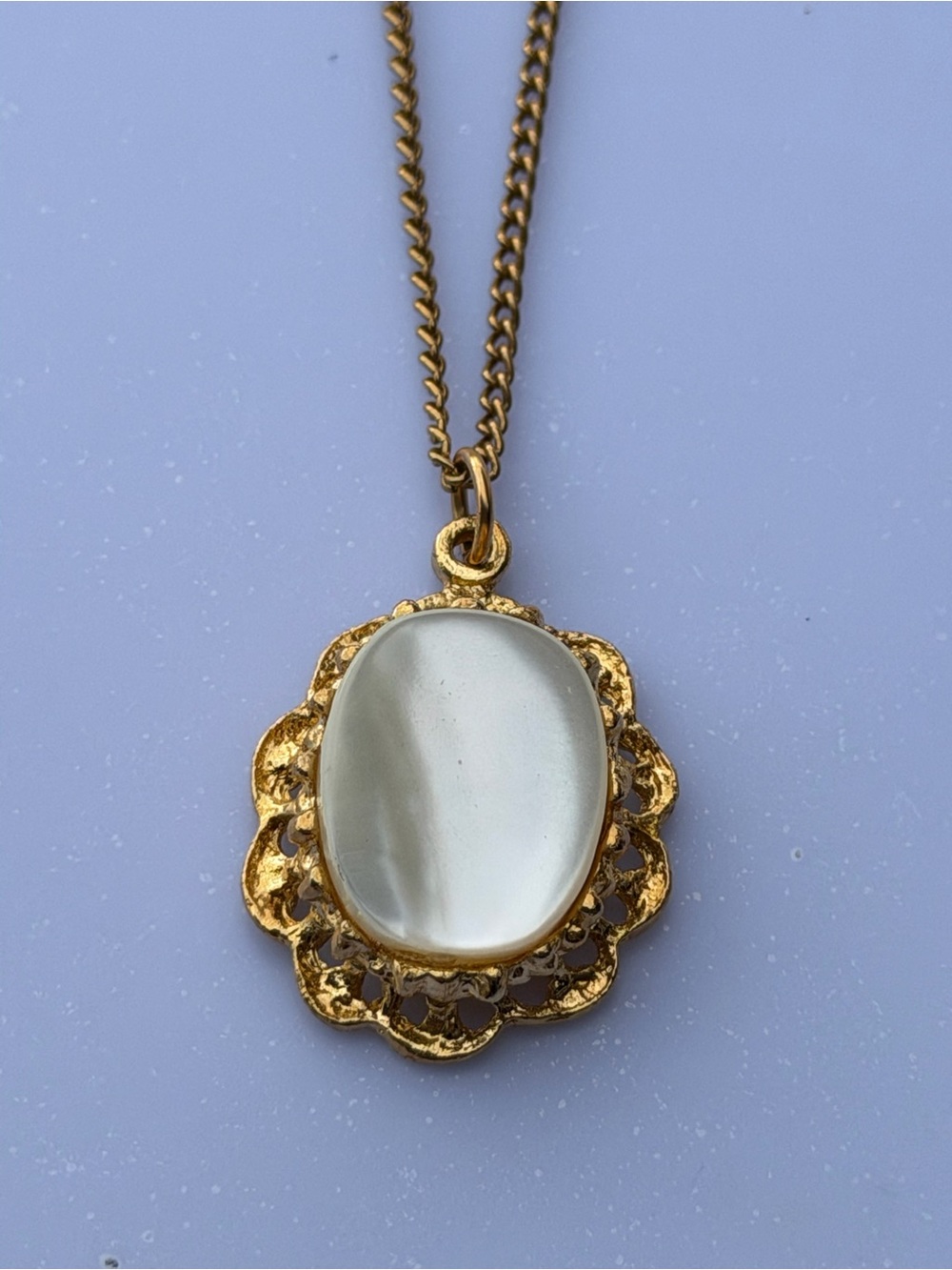 Pearly White Oval Pendant Necklace | Gold Tone Filigree Frame